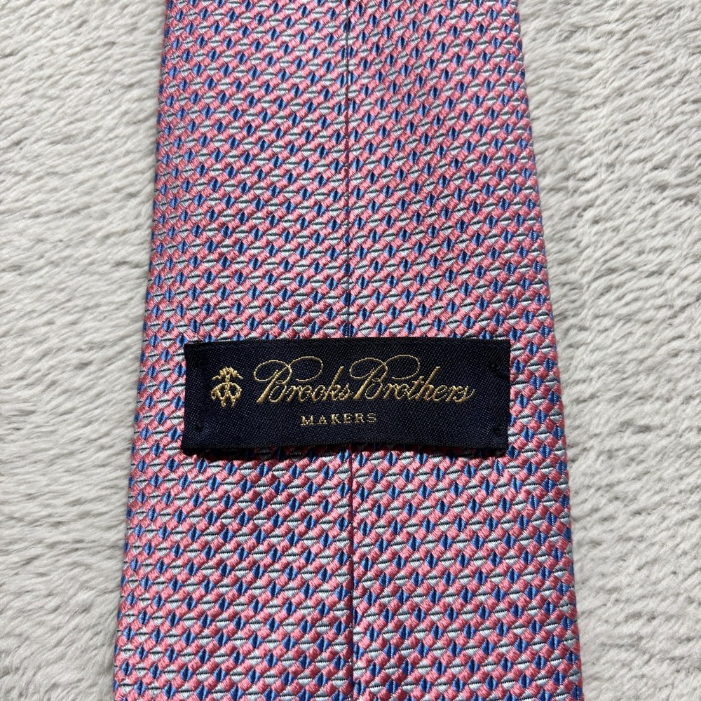 Brooks Brothers Makers Silk Tie Blue Pink Geometric Woven in England Made In USA
